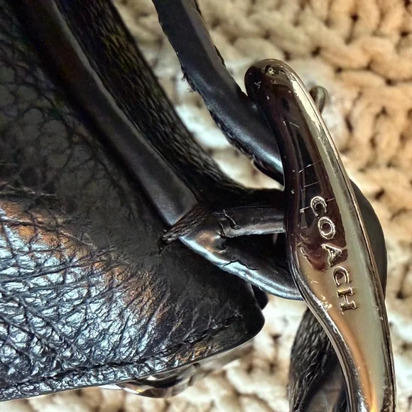 Coach Dufflette Crossbody Shoulder Bag Pebbled Leather Black H1892-21377 - Picture 10 of 14